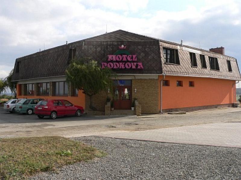 Motel Podkova Klobouky u Brna ภายนอก รูปภาพ